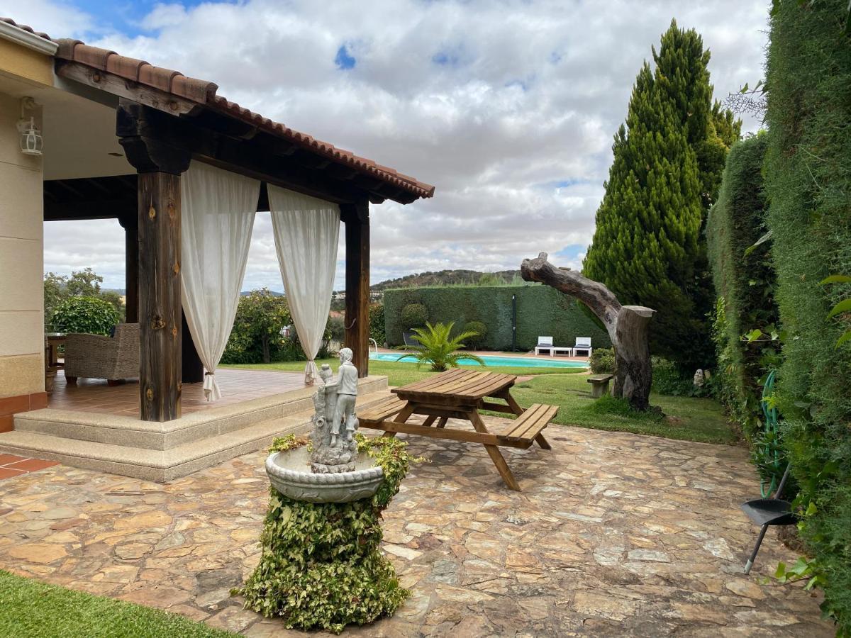 Гостьовий будинок Jardin De La Yedra Касерес Екстер'єр фото