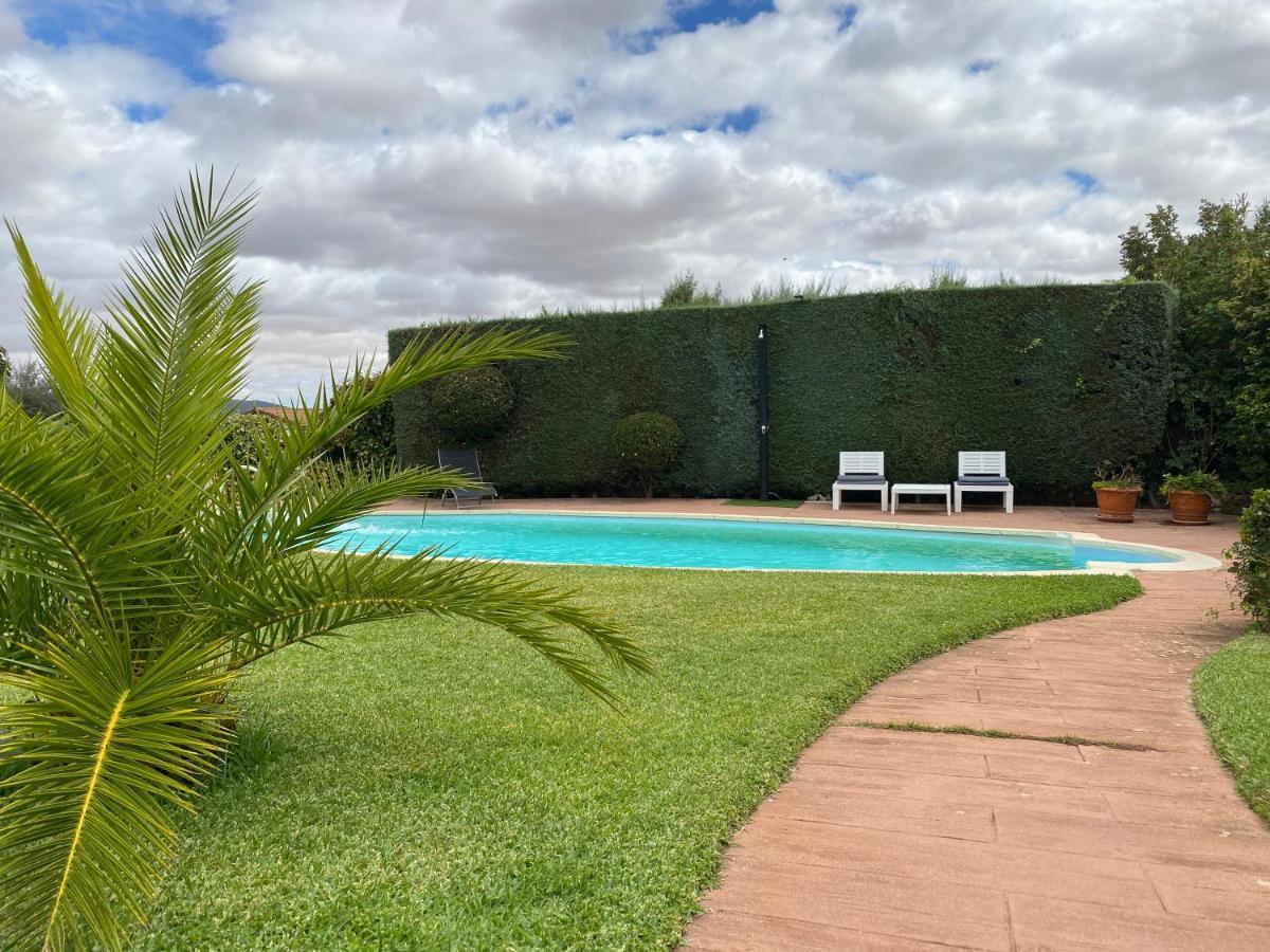 Гостьовий будинок Jardin De La Yedra Касерес Екстер'єр фото